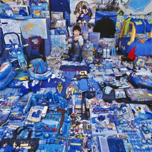 seunghyuk-and-his-blue-things